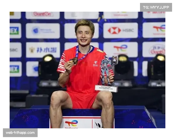 石宇奇羽坛年终总决赛获亚军，脚底水泡影响移动