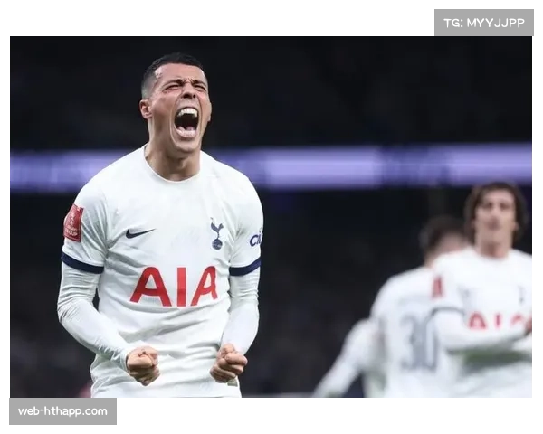 伯恩利2-2热刺，罗梅罗补时头球救主